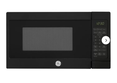 GE Appliances 17.3125'' 0.7 Cubic Feet cu. ft. Countertop Microwave (Black)