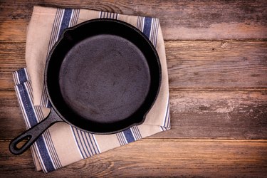 Empty skillet