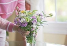 10 Hacks to Keep Your Flowers Fresh & Beautiful