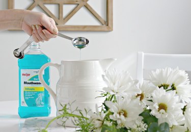 use mouthwash to freshen cut flowers