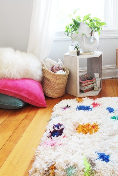 Handmade yarn shag rug