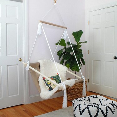 How to make a swinging hammock chair