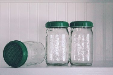 An image of mason jars.