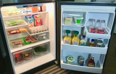 Neat Refrigerator