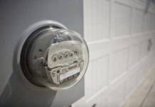 What Is the Difference Between a 15 Amp and a 20 Amp Fuse?