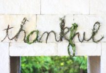 DIY Herb "Thankful" Sign