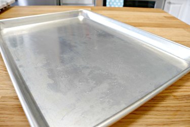 how to clean a sheet pan
