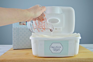 homemade glass and mirror cleaning wipes