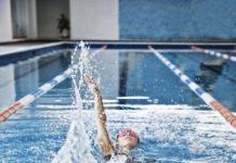 How to Adjust Pool Jets for Skimmers