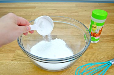 3 ingredient toilet cleaning bombs
