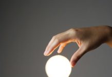 How Much Wattage Does a Ballast Lose?