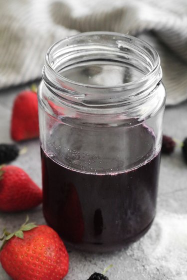 Berry simple syrup