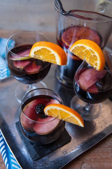 How to Make Red Wine Sangria