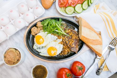 Vietnamese Steak & Eggland’s Best Eggs