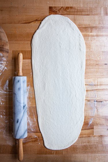 roll pizza dough