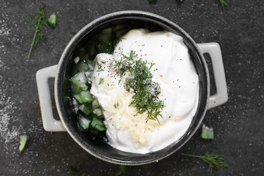 Tzatziki ingredients