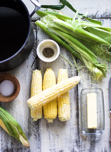 Ingredients for Boiled Corn on the Cob