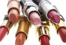 How to Remove Lipstick Makeup Stains