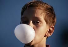 How to Remove Chewing Gum Stains