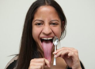 Why Can’t You Taste Your Tongue?