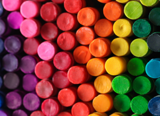 14 Easy and Creative Melted Crayon Crafts Your Kids Will Love