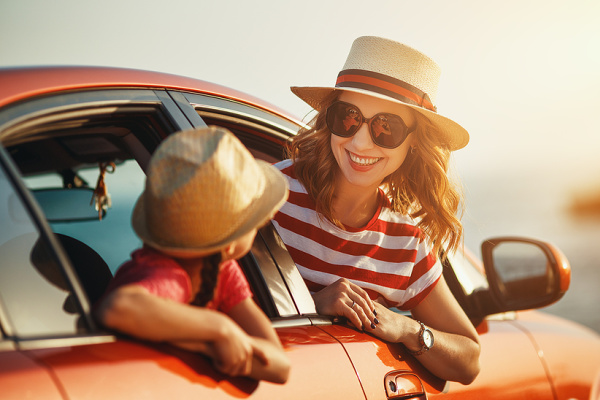 27 Road Trip Activities for Kids | Long car rides can be difficult at the best of times and when you add kids into the mix, it can be downright miserable if you don't have fun games and activities to keep them entertained. The iPad only goes so far, am I right?! Whether you're in a car or an RV, these car ride activities for kids are simple, easy, fun, and compact. We've included a mix of family friendly options you can enjoy together and independent travel activities for kids to keep you sane!