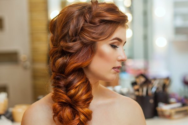 How to Braid Your Own Hair | If you’re looking for easy step by step tutorials for beginners to teach you how to braid your own hair, this post is for you! We’re sharing everything you need to know to learn the French, Dutch, fishtail, halo, and waterfall braids for short, shoulder length, and long hair. Whether you have straight, wavy, or curly hair, prefer a structured or messy look, these hairstyles are perfect for day and night! #howtobraidyourownhair #braidedhairstyles #braidtutorials
