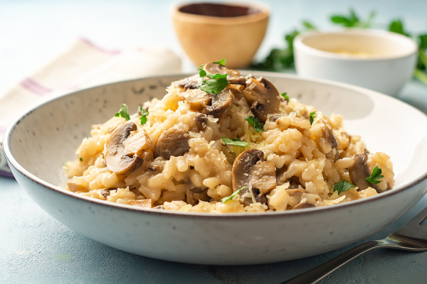 60 Risotto Recipes For Beginners | If you're looking for simple homemade risotto recipes, this post is for you! We're sharing all the deets you need - from kitchen essentials, to step by step 'how to make risotto' tips for beginners, to a selection of risotto recipes for every dietary need and palate. Whether you need super easy risotto recipes, want healthy risotto recipes, or you're on the hunt for something specific (mushroom, vegan, etc.), we have it all!